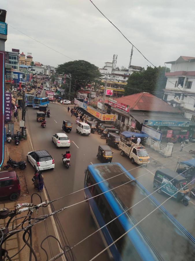 Malabar Residency Hotel Perintalmanna Ngoại thất bức ảnh